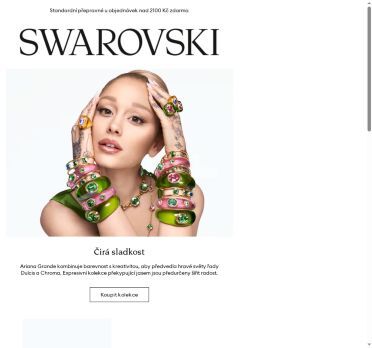 Ariana Grande s navrstvenými šperky Dulcis a Chroma