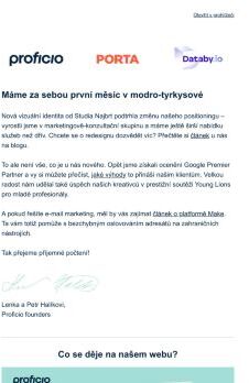 Máme za sebou první měsíc v modro-tyrkysové